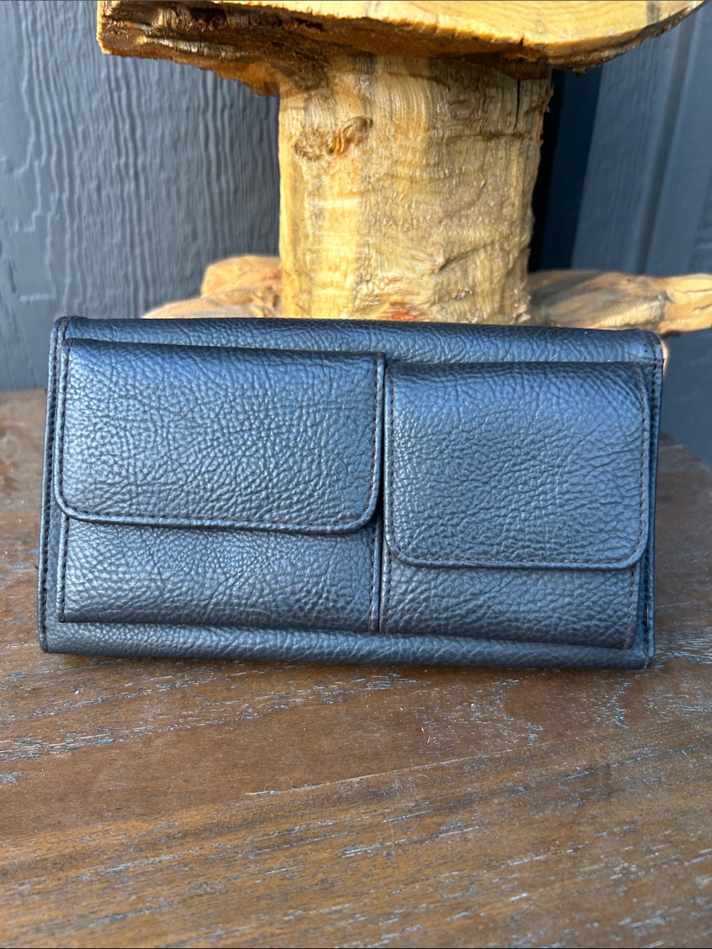 Vintage Black Faux Leather Envelope Wallet with Gold Accent - Picture 3 of 13